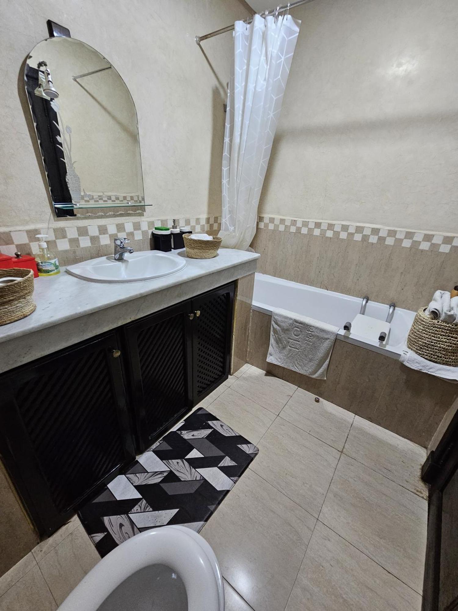 Appartement Douillet Au Centre Gueliz Marrakesh Exterior photo